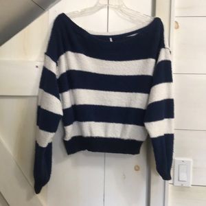 Free People Cropped sweater